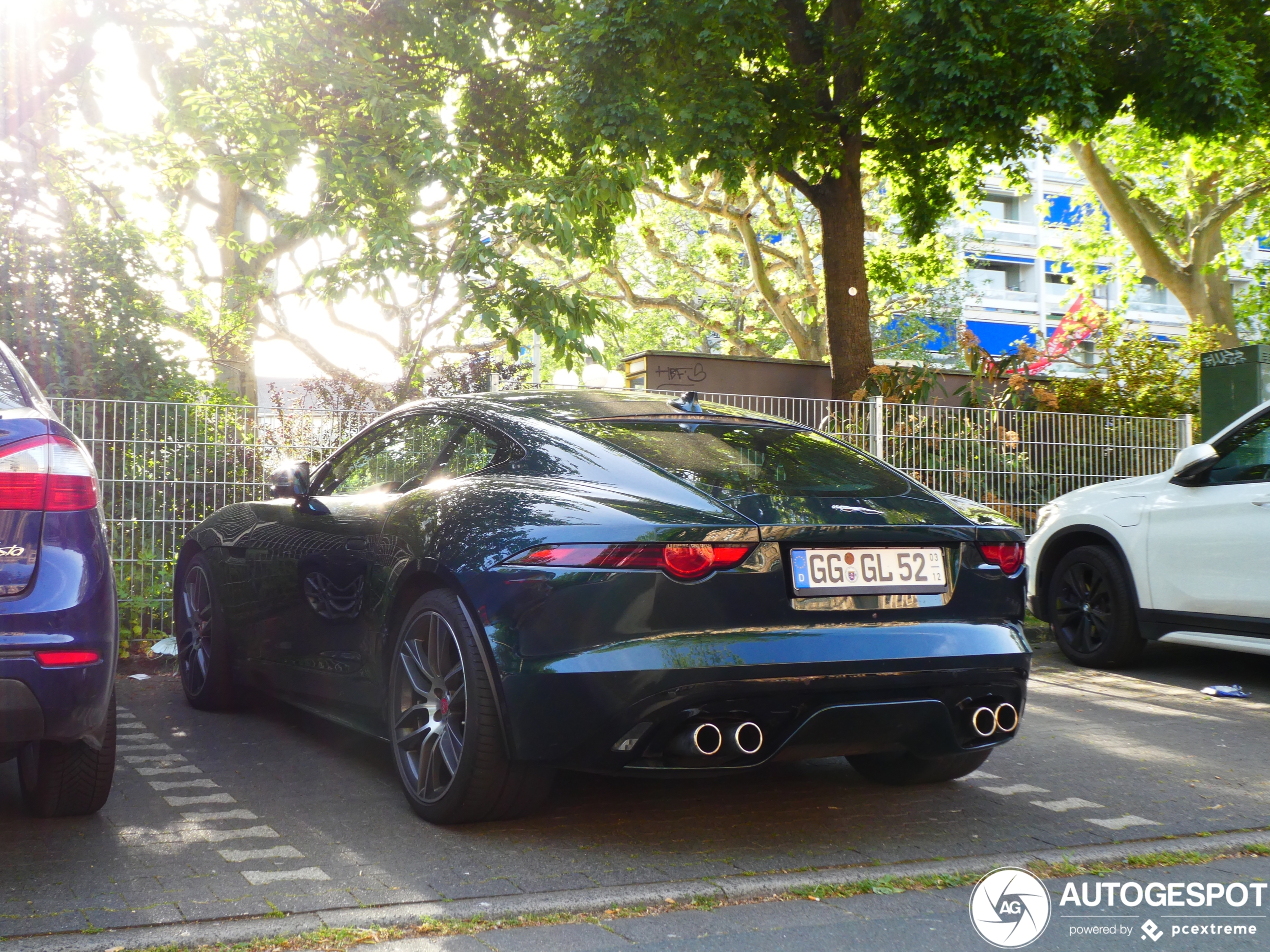 Jaguar F-TYPE R Coupé 2017