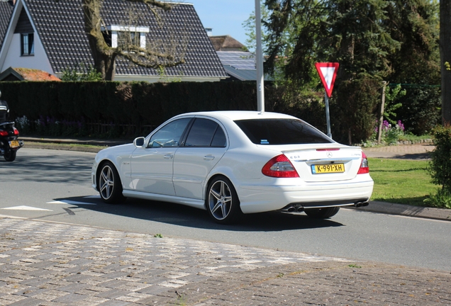 Mercedes-Benz E 63 AMG