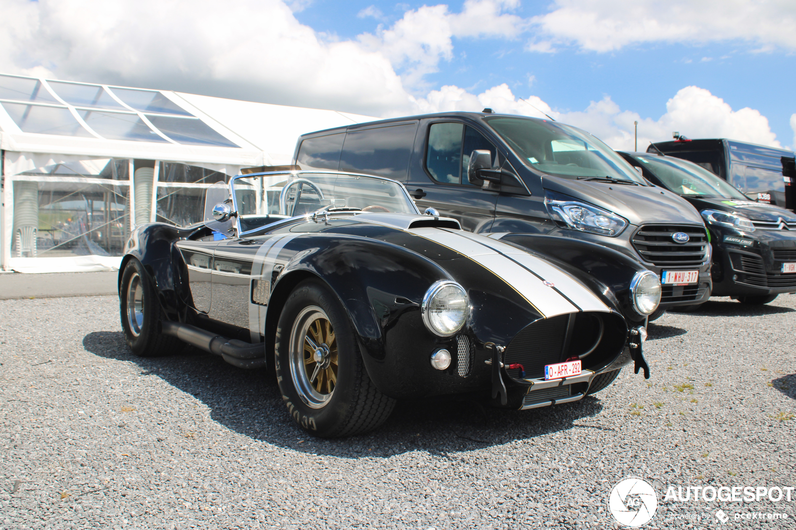 AC Cobra 427