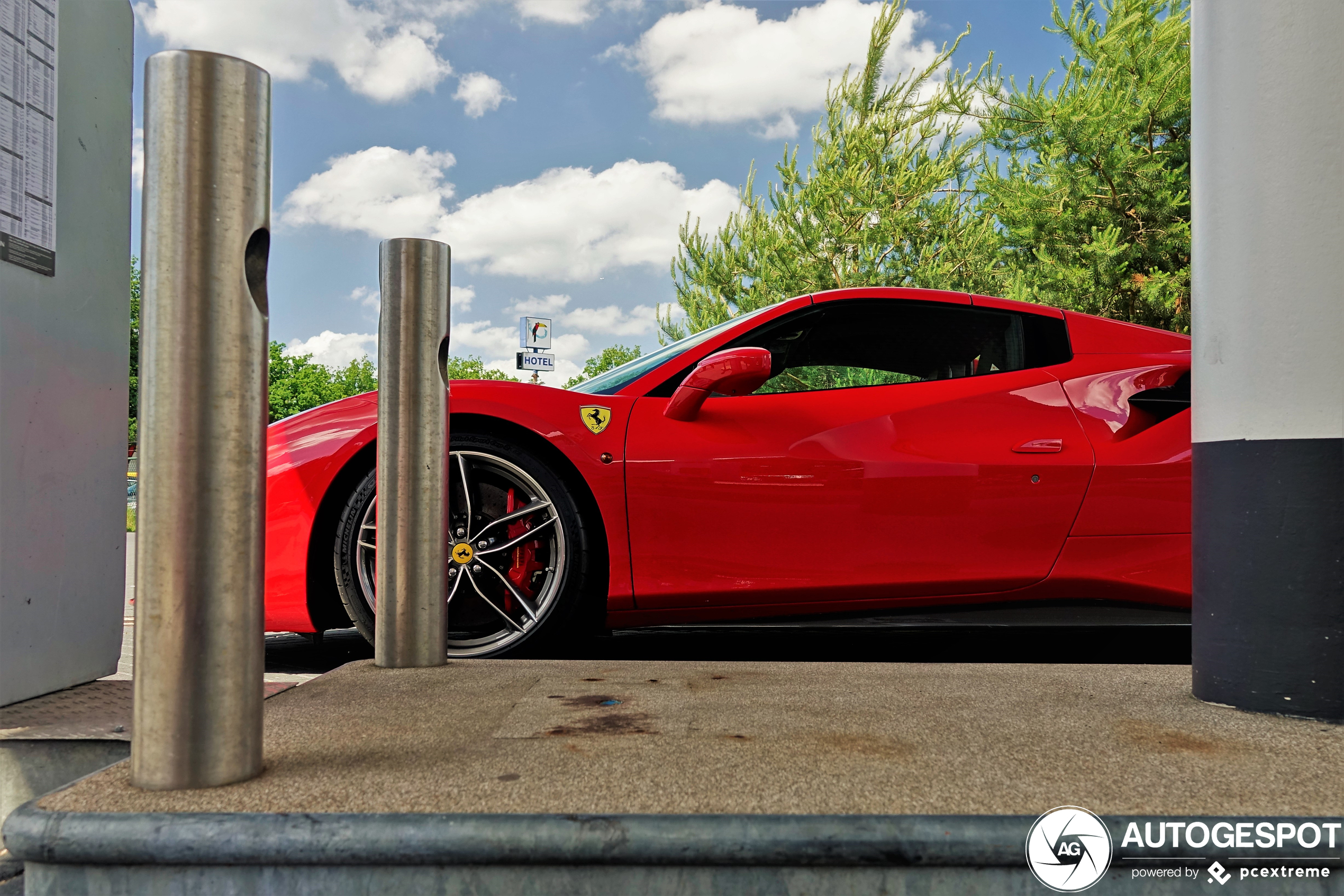 Ferrari 488 Spider