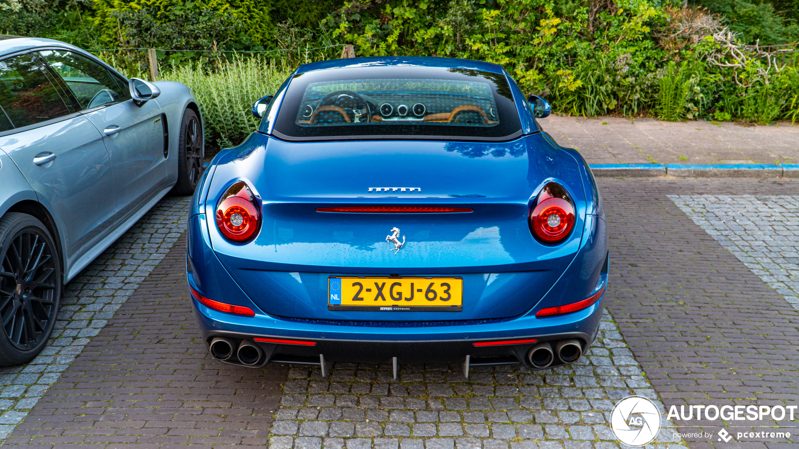 Ferrari California T