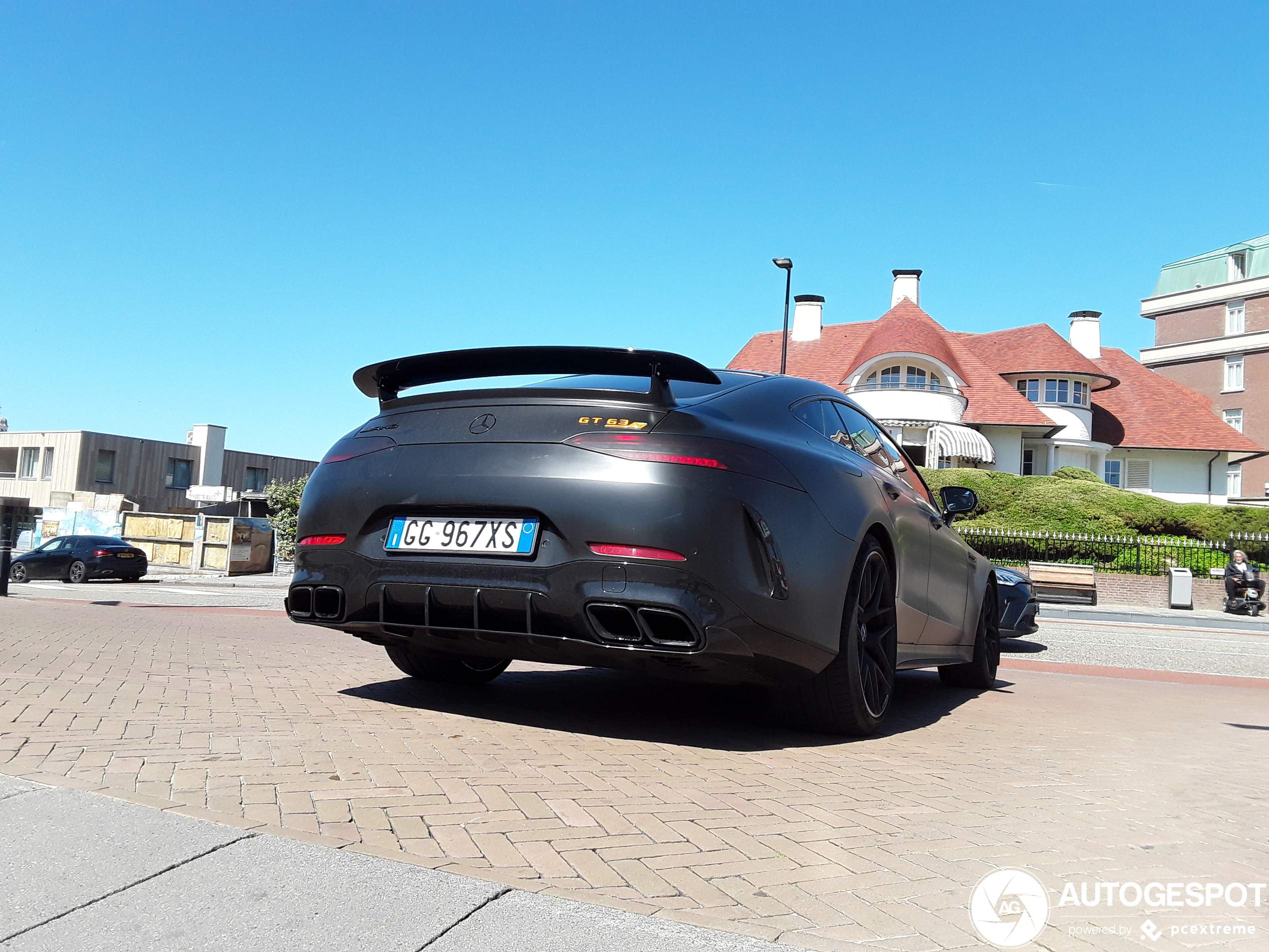 Mercedes-AMG GT 63 S X290