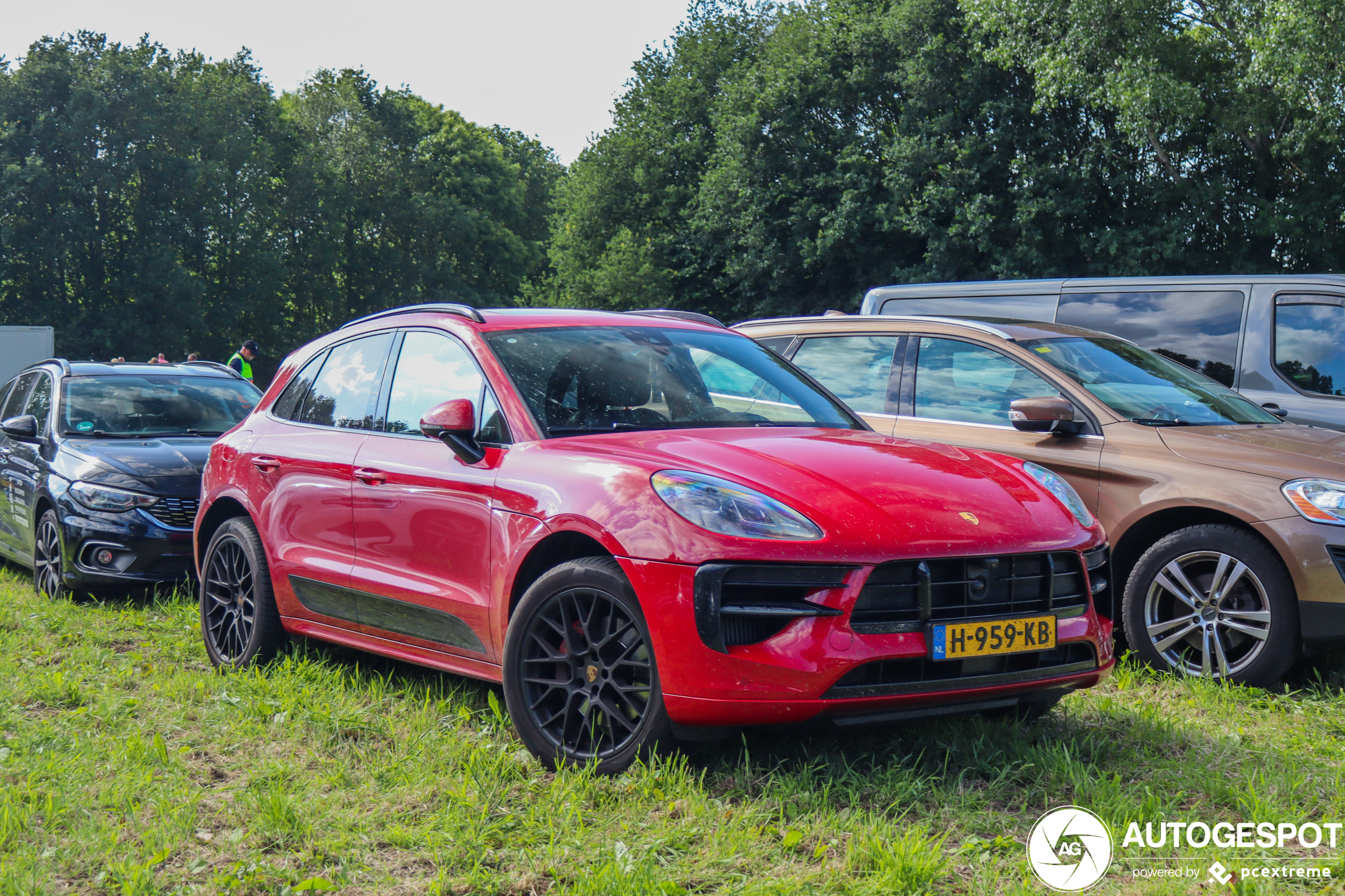 Porsche 95B Macan GTS MkII