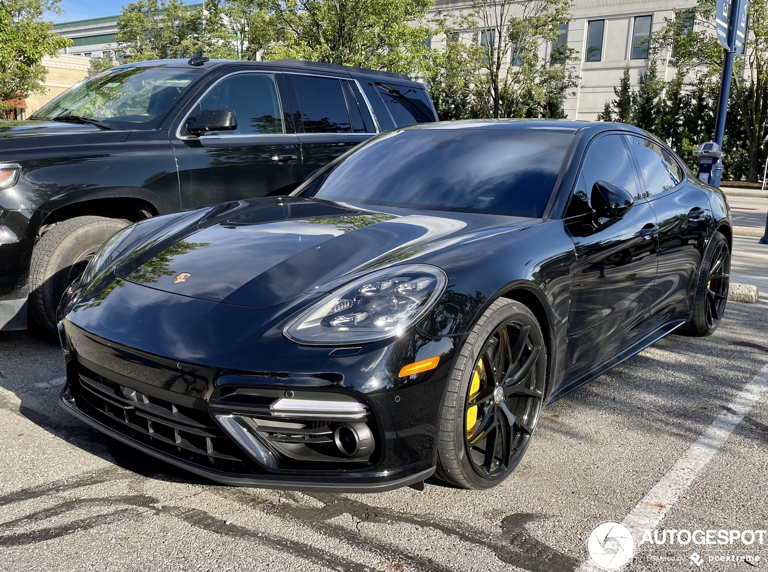 Porsche 971 Panamera Turbo