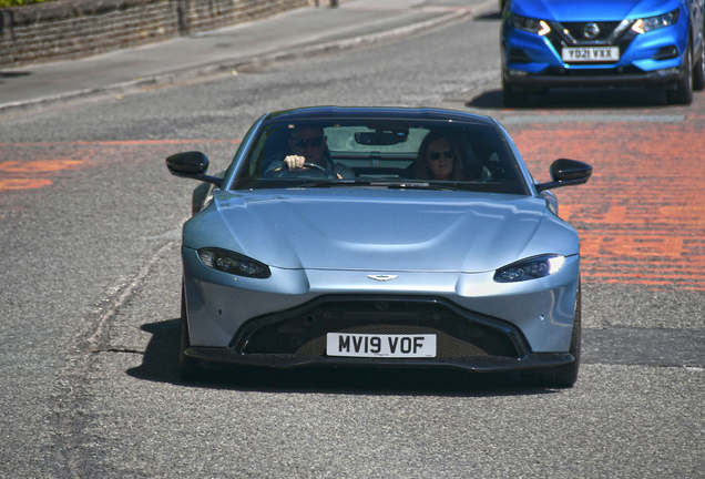 Aston Martin V8 Vantage 2018