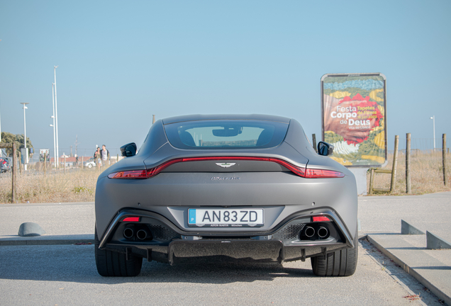 Aston Martin V8 Vantage 2018