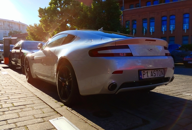 Aston Martin V8 Vantage