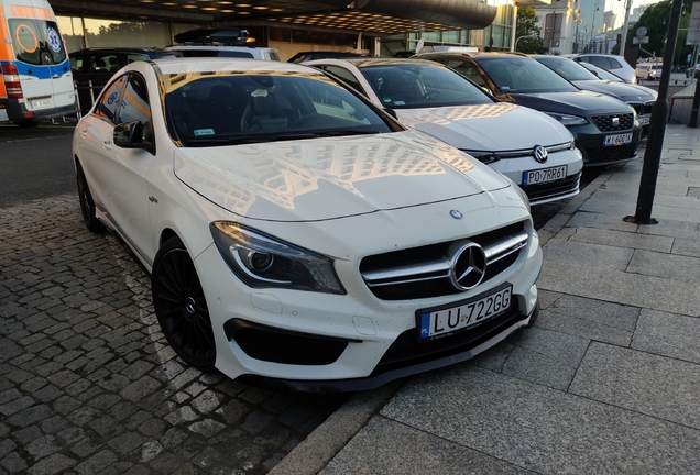 Mercedes-Benz CLA 45 AMG C117