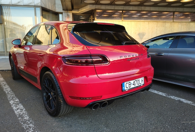 Porsche 95B Macan GTS