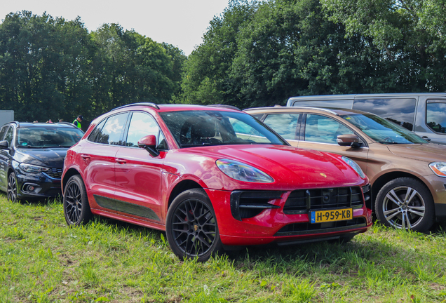 Porsche 95B Macan GTS MkII