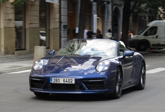 Porsche 992 Carrera 4S Cabriolet