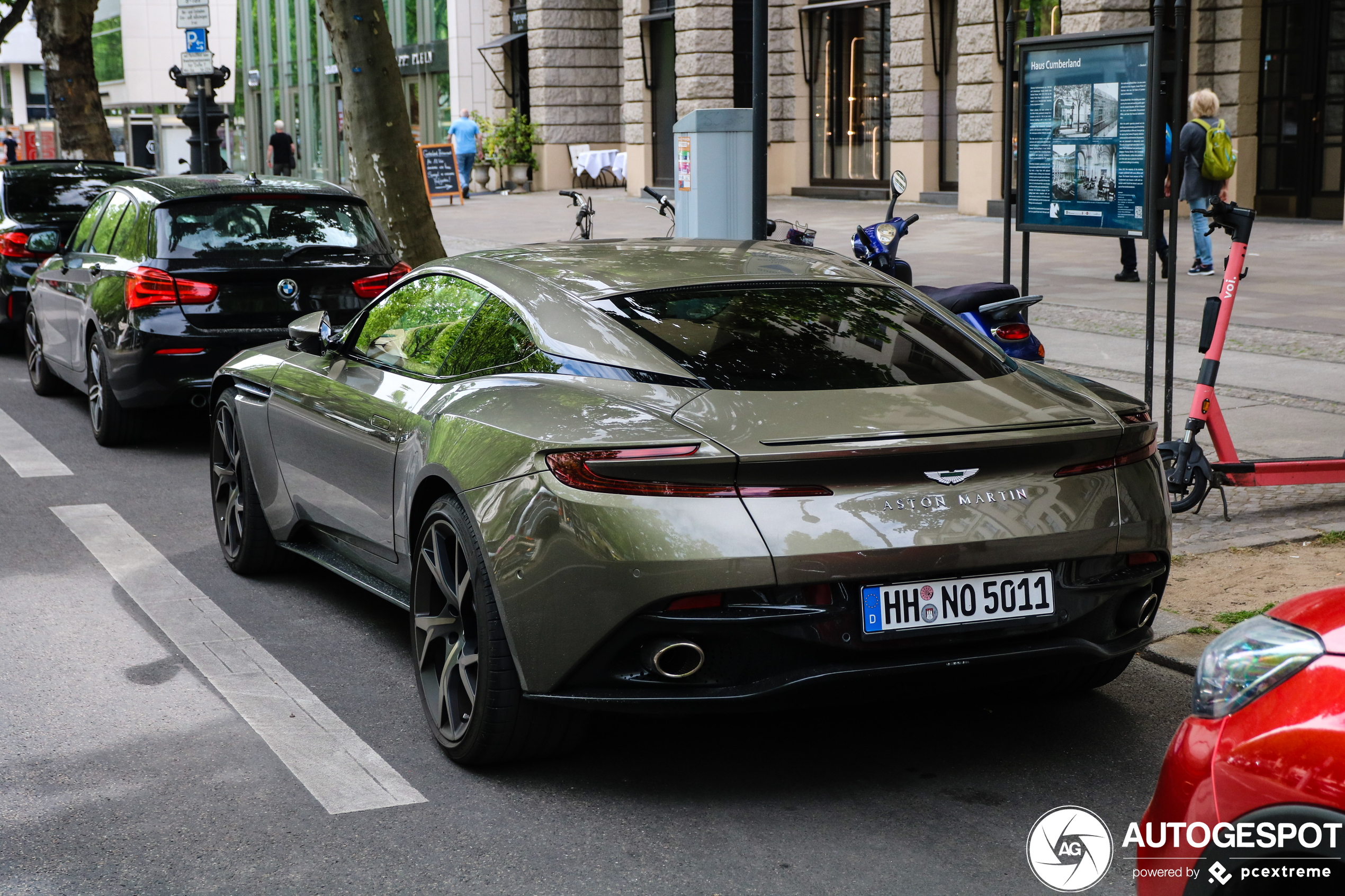 Aston Martin DB11 V8