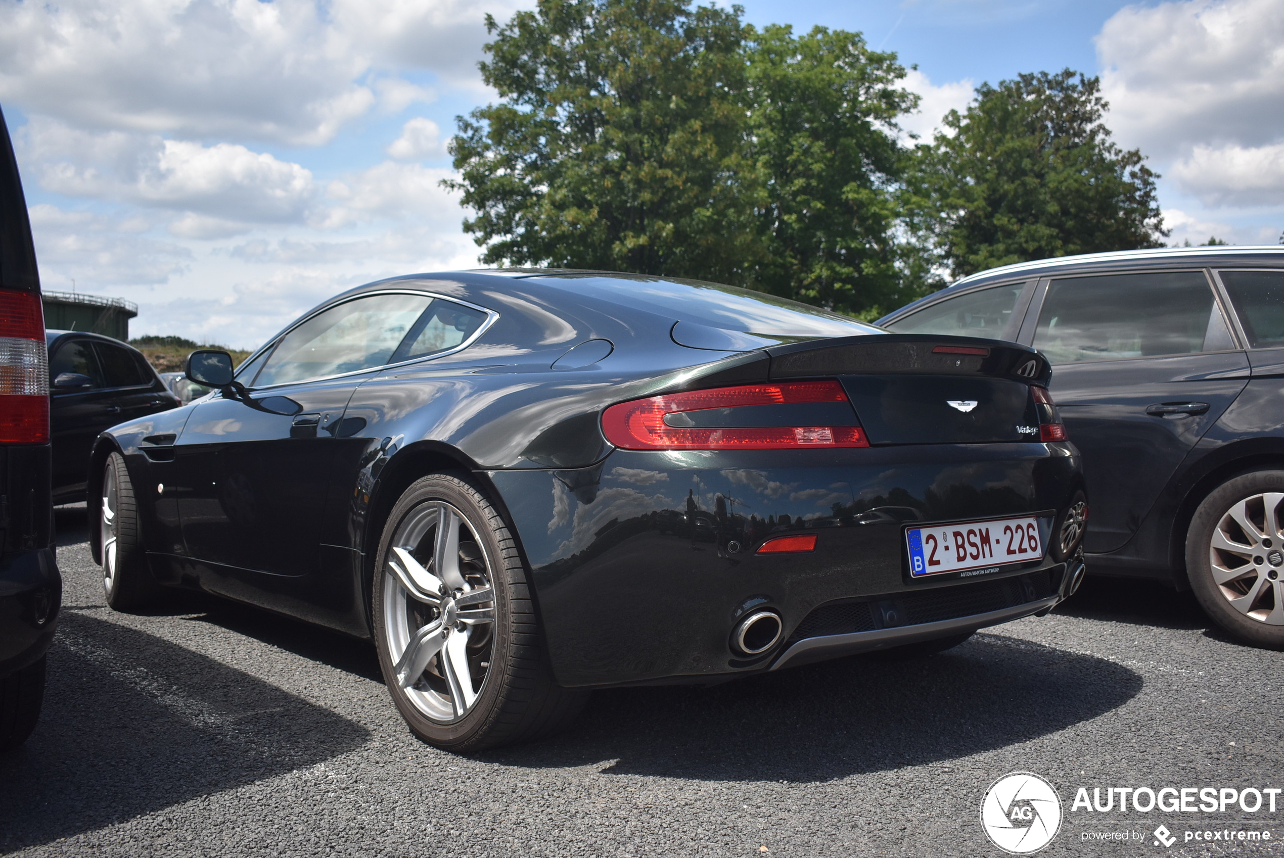 Aston Martin V8 Vantage