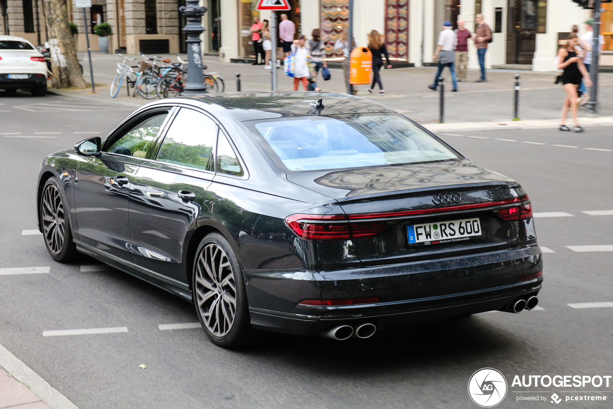 Audi S8 D5