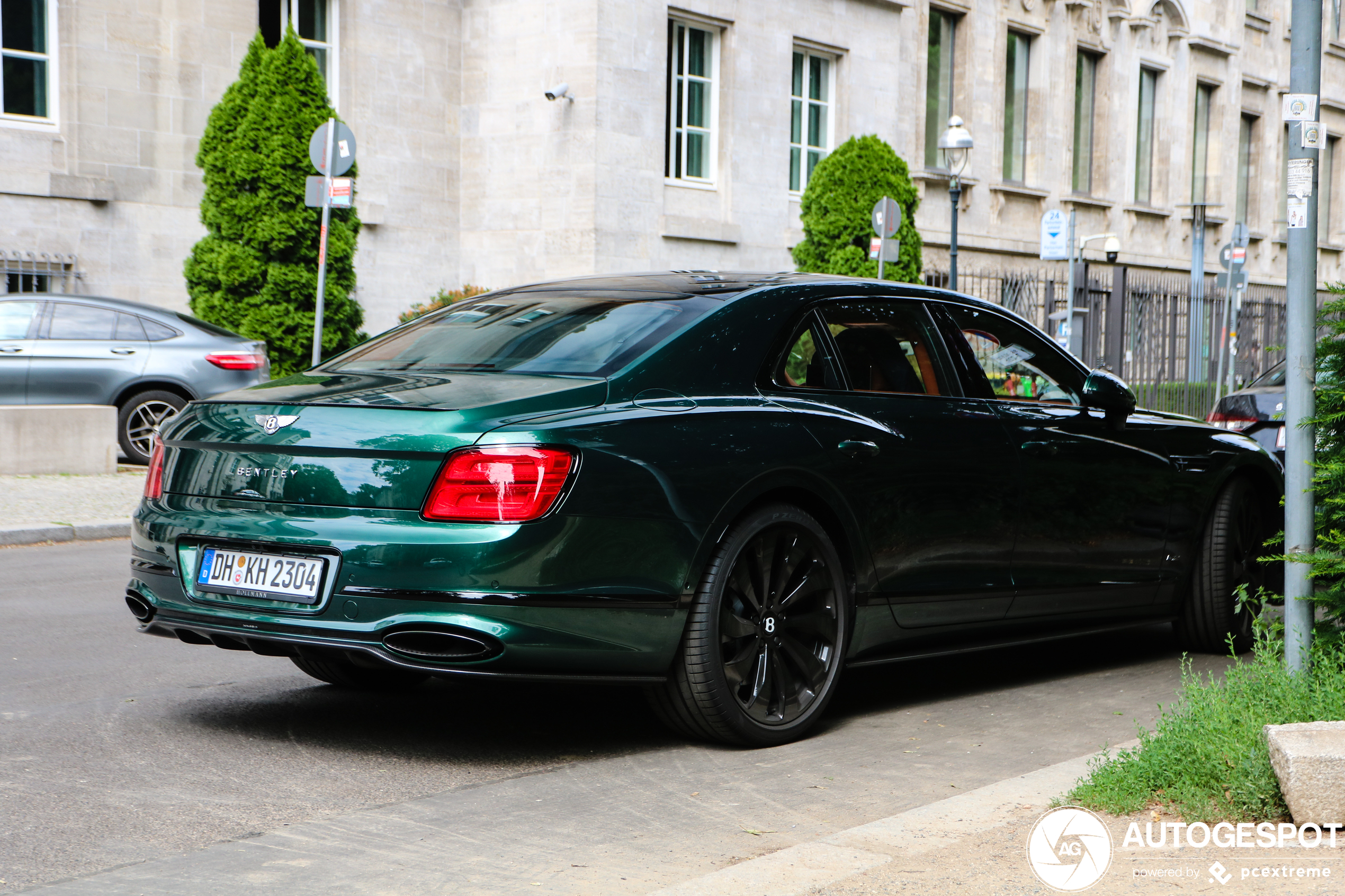 Bentley Flying Spur W12 2020 - 12 June 2022 - Autogespot