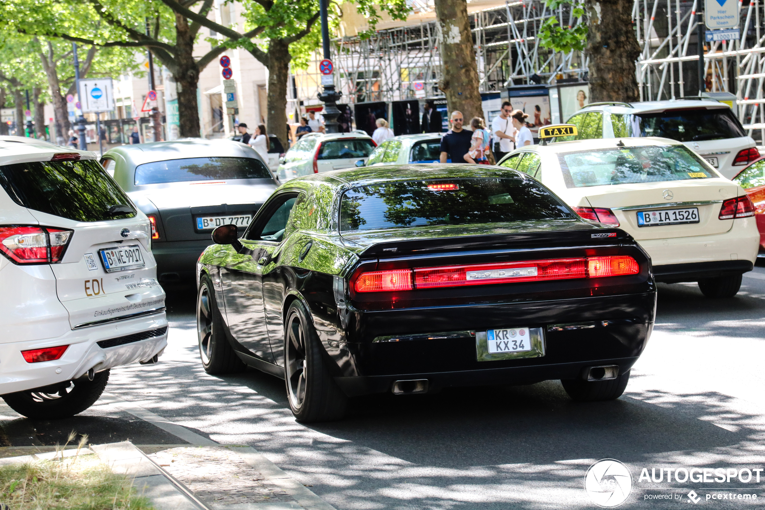 Dodge Challenger SRT-8 392