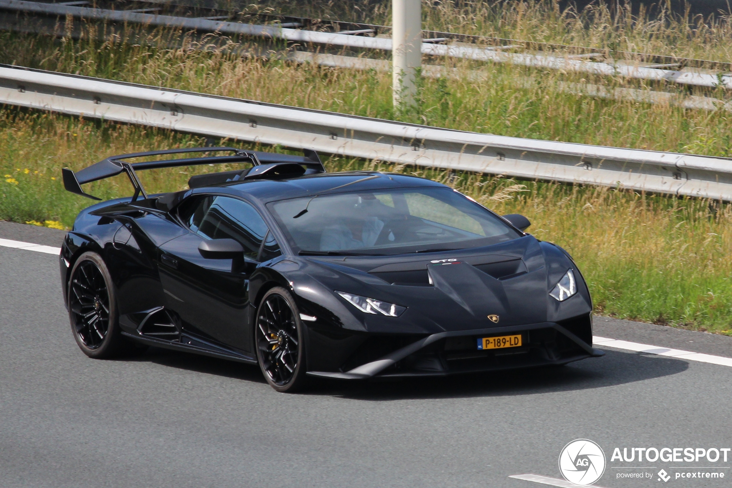 Lamborghini Huracán LP640-2 STO