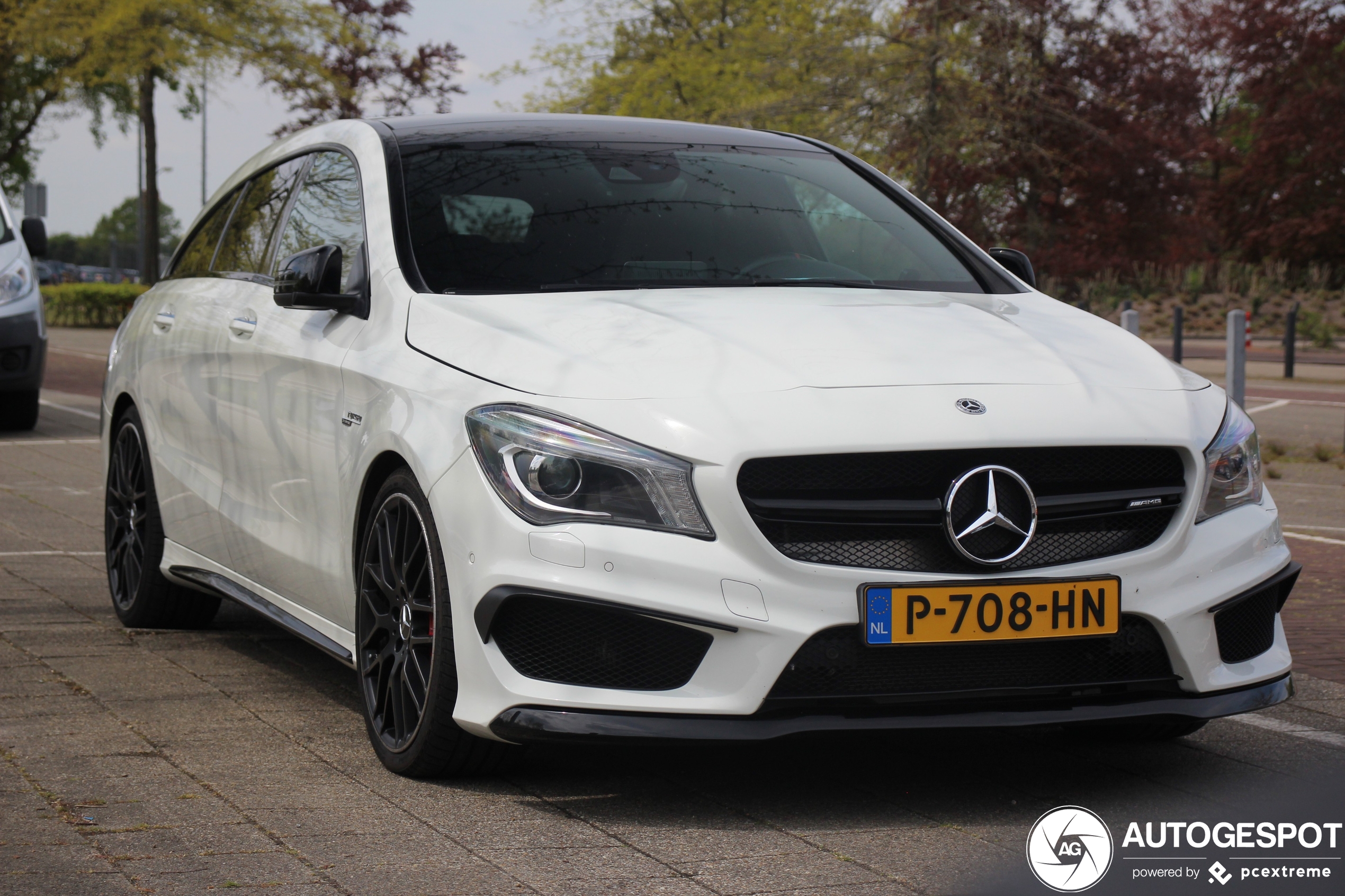 Mercedes-Benz CLA 45 AMG Shooting Brake