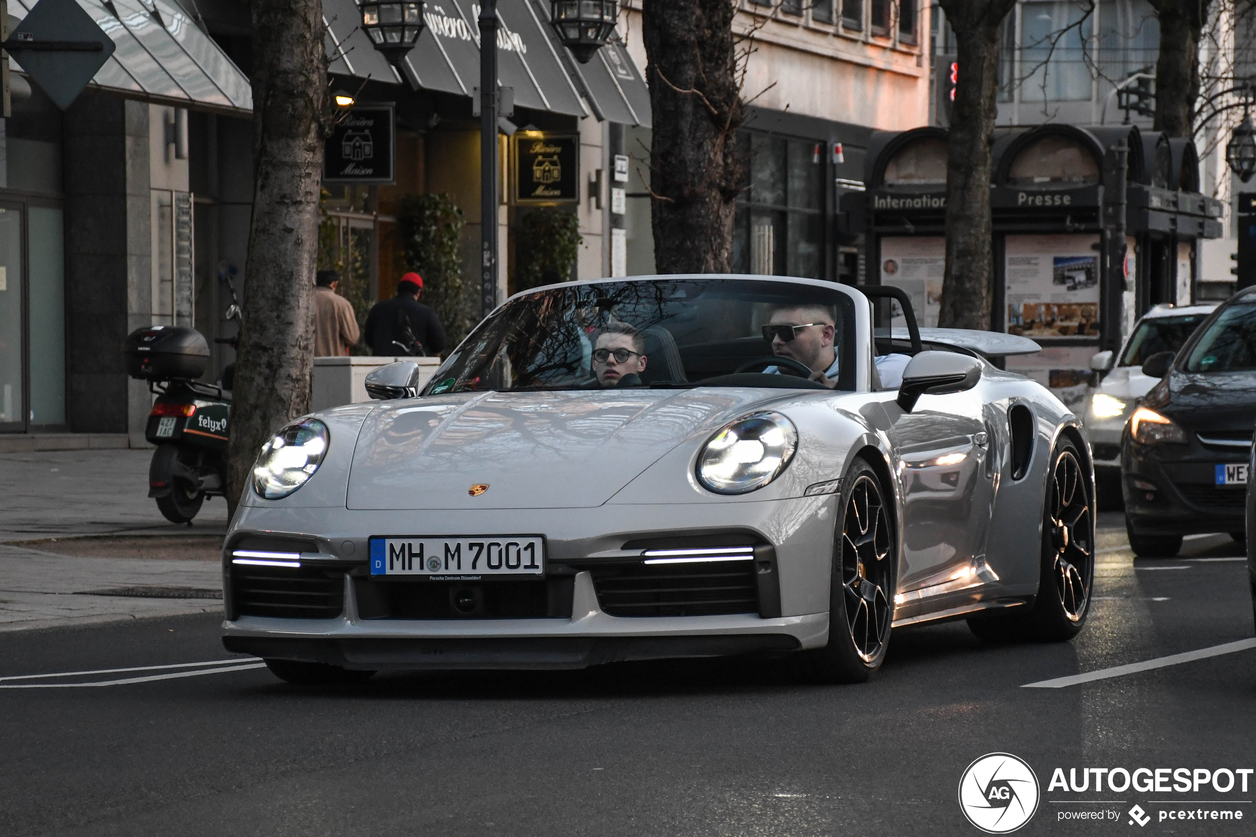 Porsche 992 Turbo S Cabriolet