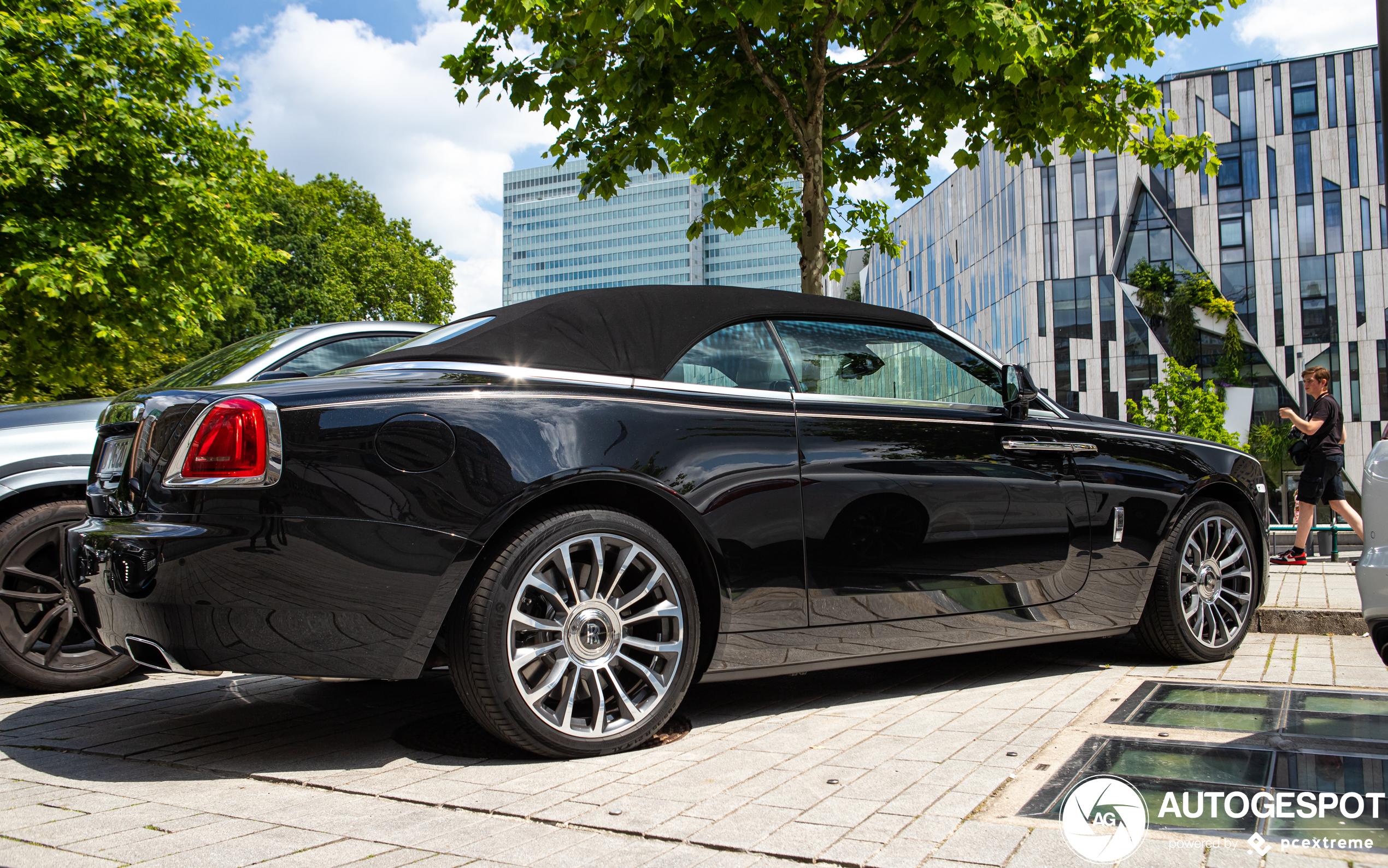 Rolls-Royce Dawn