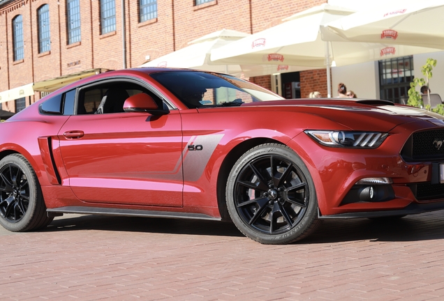 Ford Mustang GT 2015
