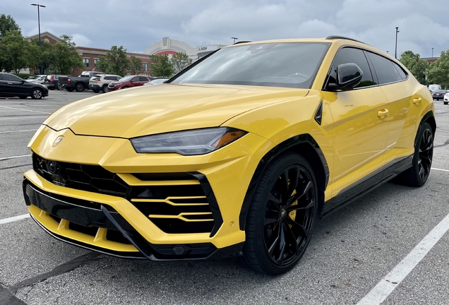 Lamborghini Urus