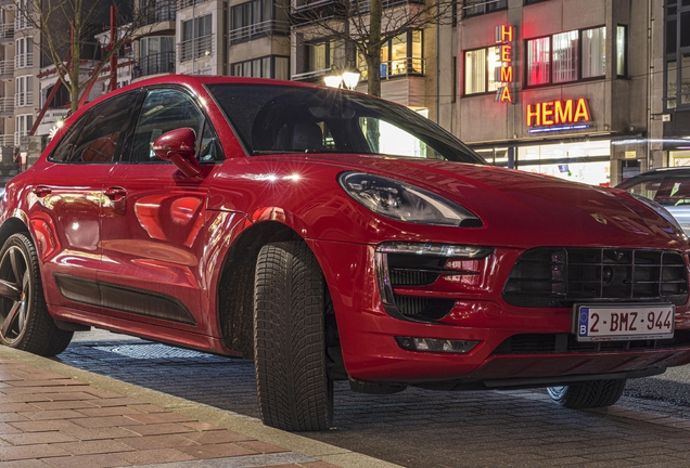 Porsche 95B Macan GTS