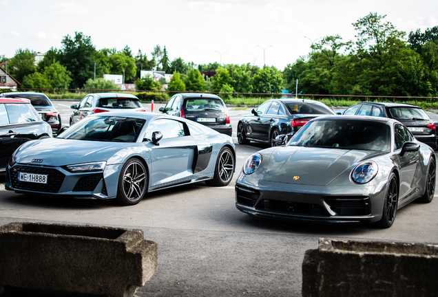 Porsche 992 Carrera GTS