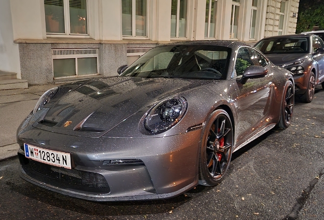 Porsche 992 GT3 Touring