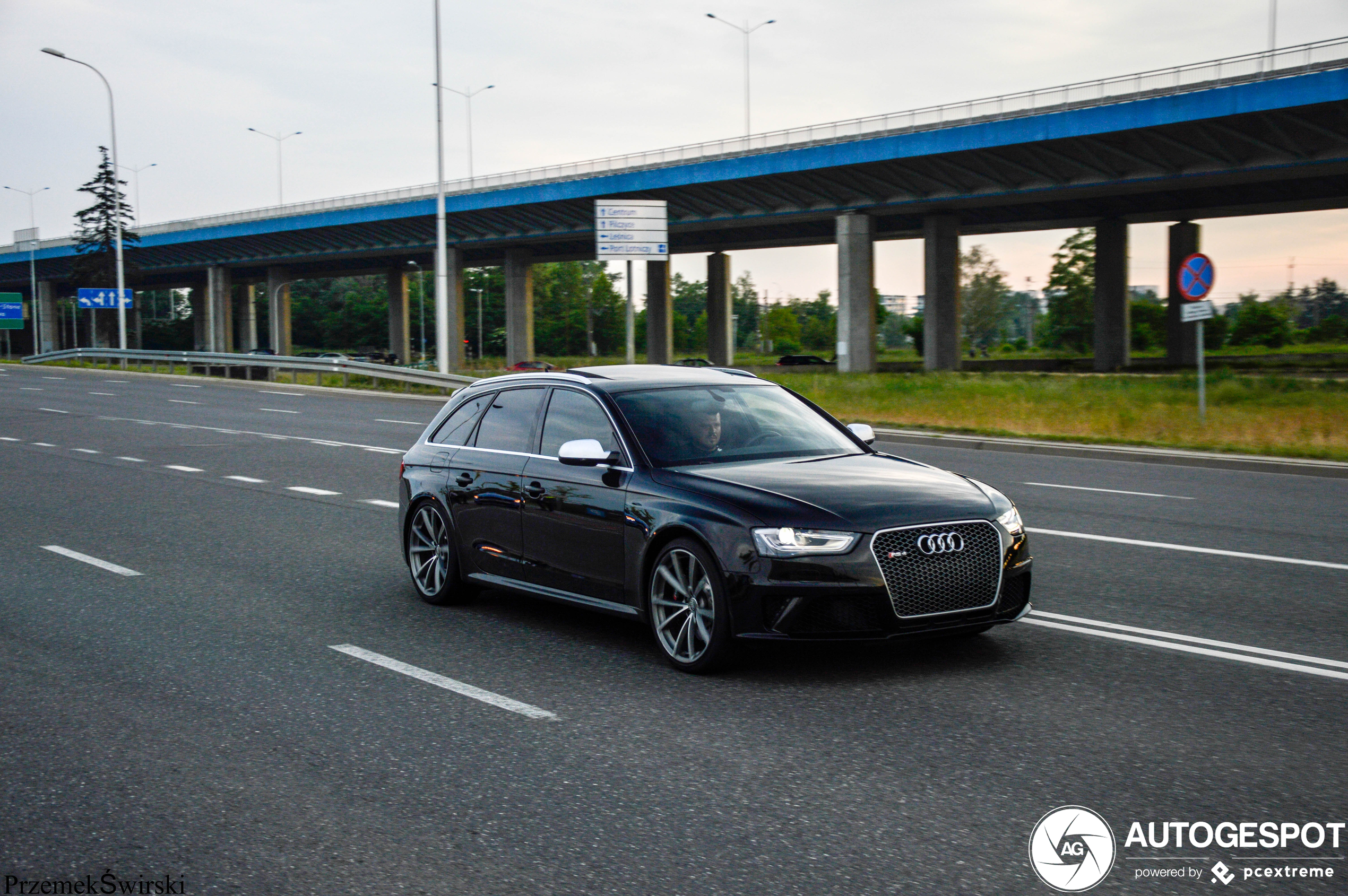 Audi RS4 Avant B8