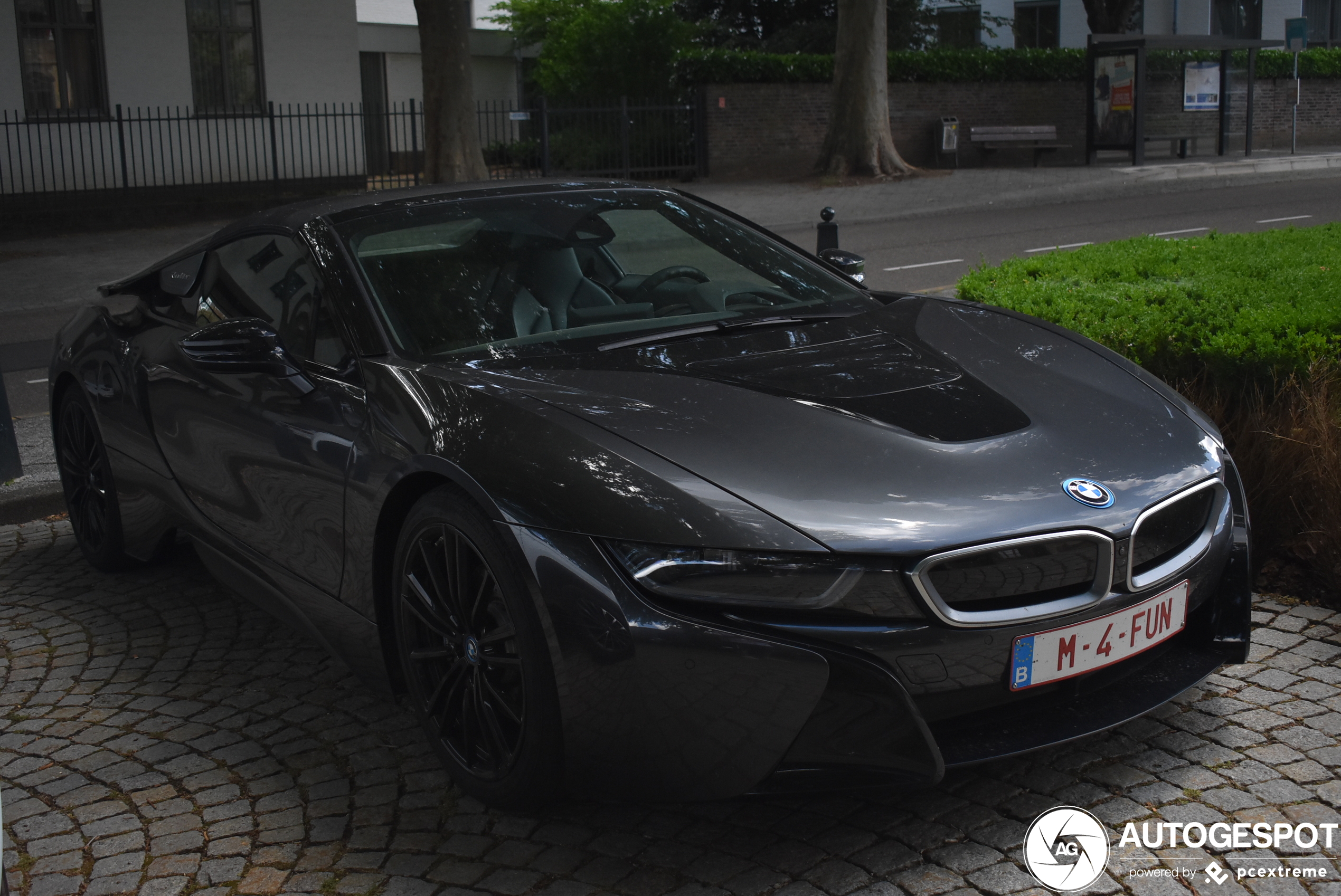 BMW i8 Roadster