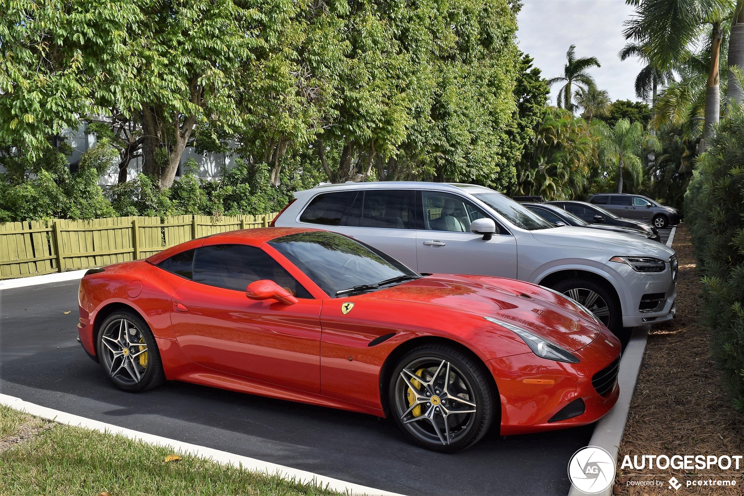 Ferrari California T