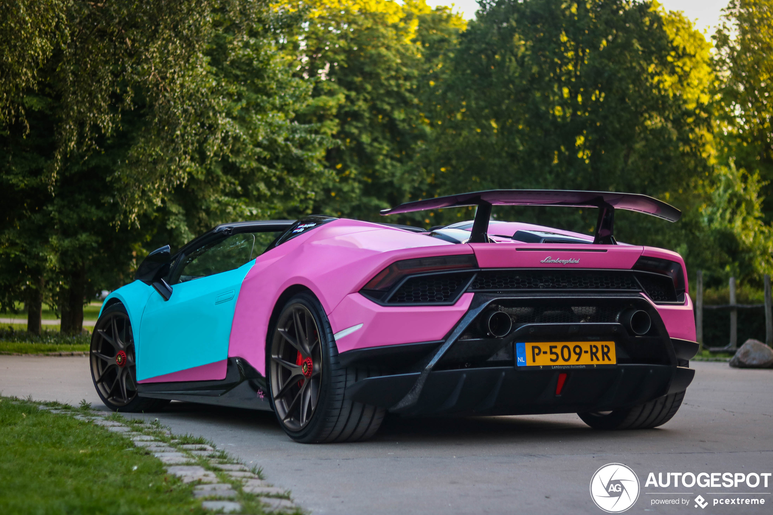 Lamborghini Huracán LP640-4 Performante Spyder