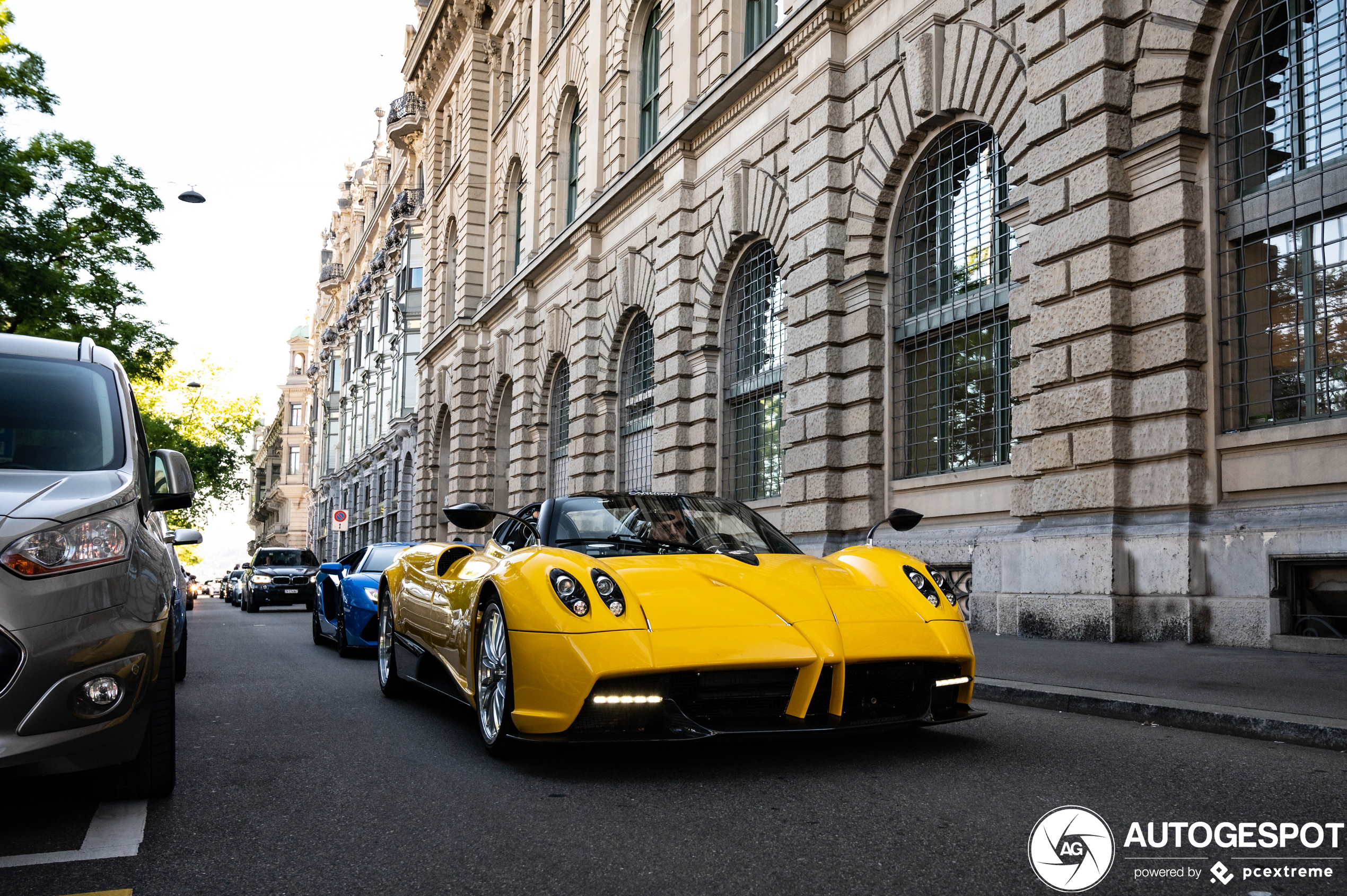 Pagani Huayra Roadster