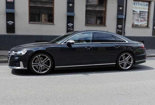 Audi S8 D5