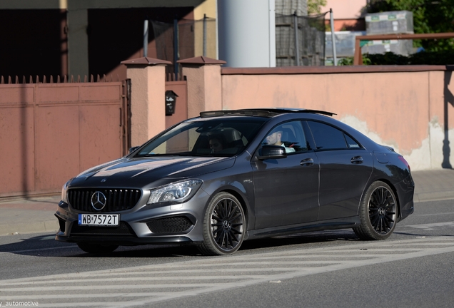 Mercedes-Benz CLA 45 AMG C117