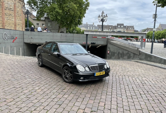 Mercedes-Benz E 55 AMG