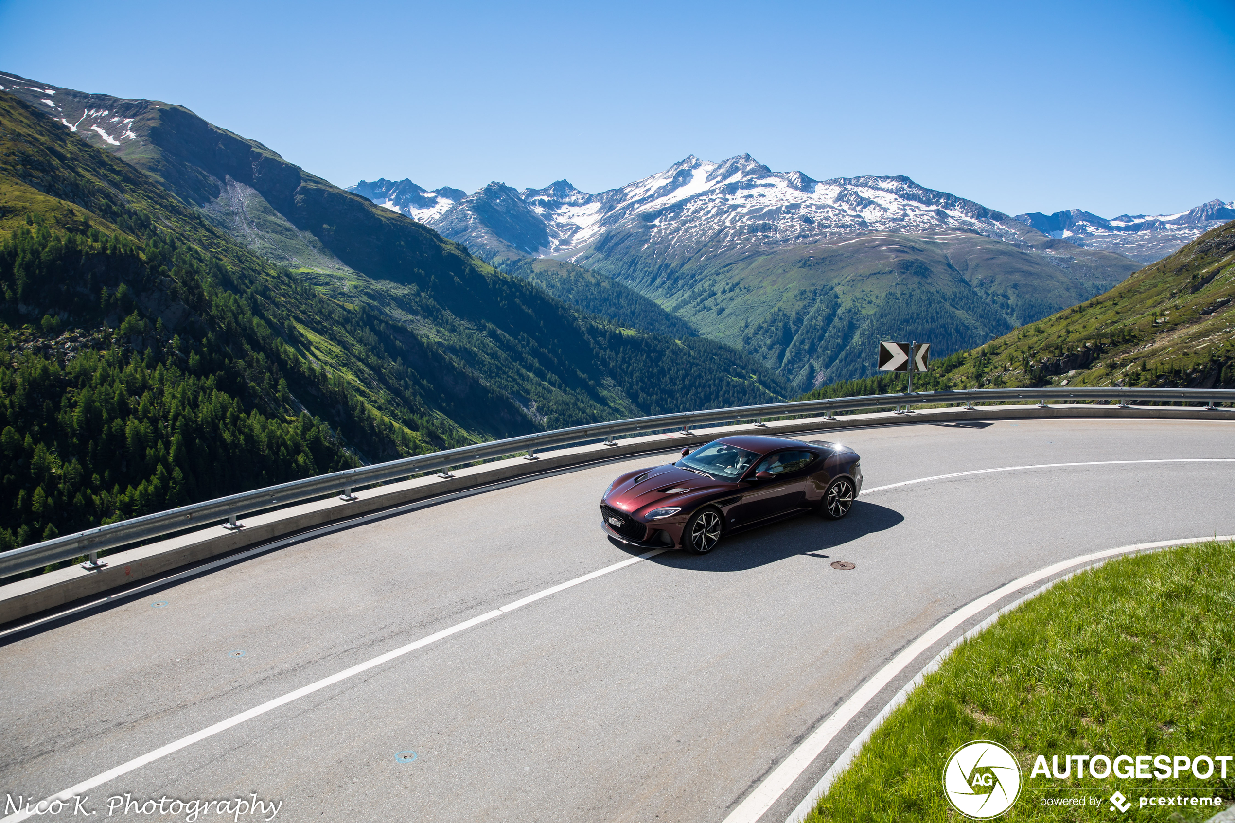 Aston Martin DBS Superleggera