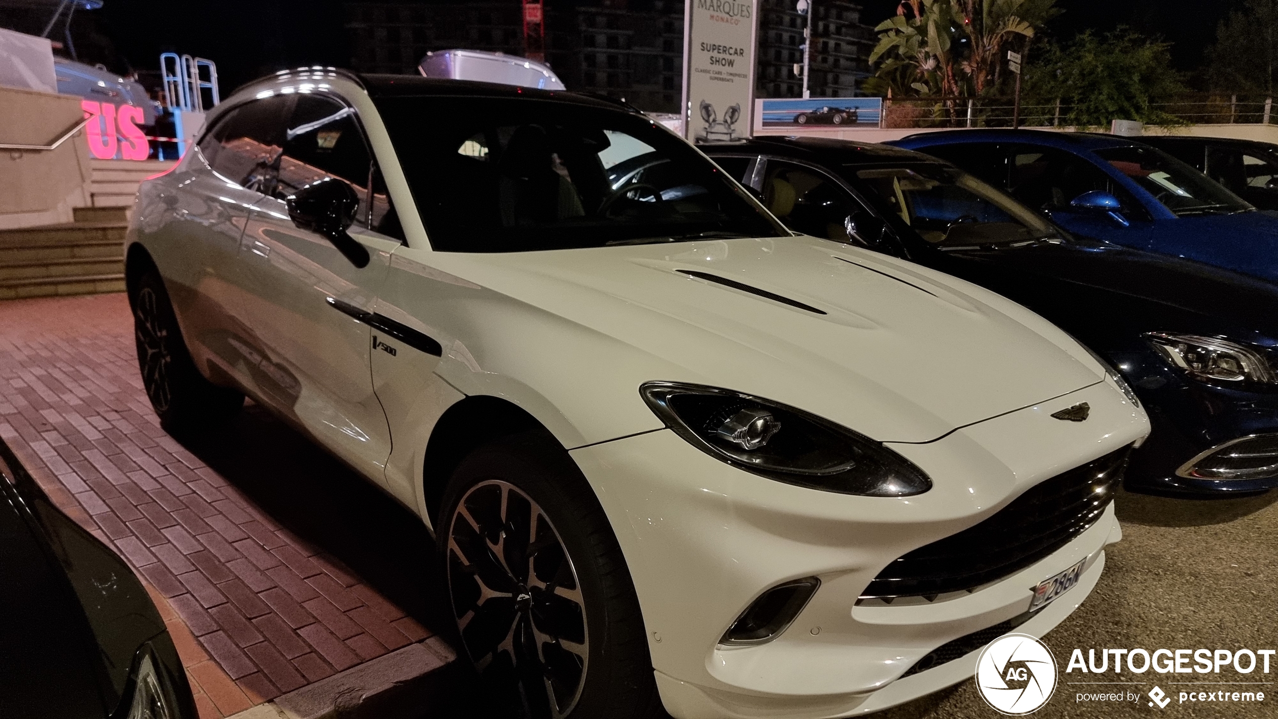 Aston Martin DBX