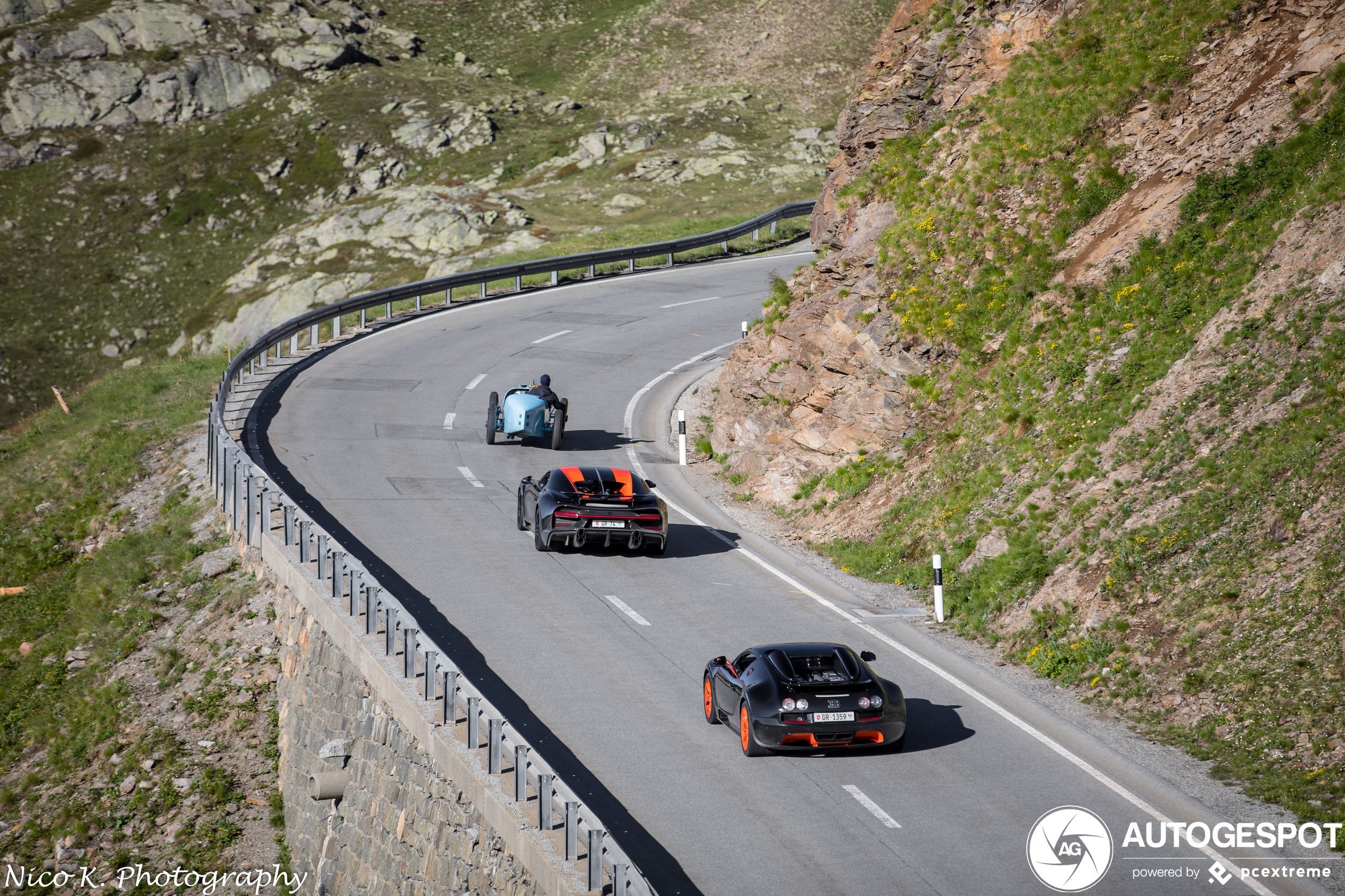 Trio van Bugatti's geniet van Berninapas