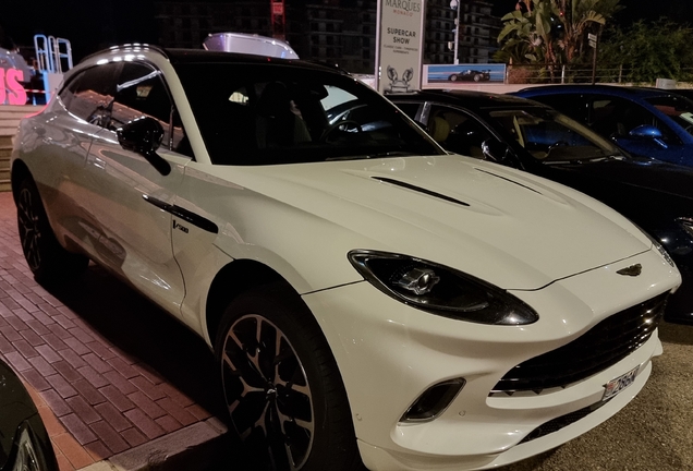 Aston Martin DBX