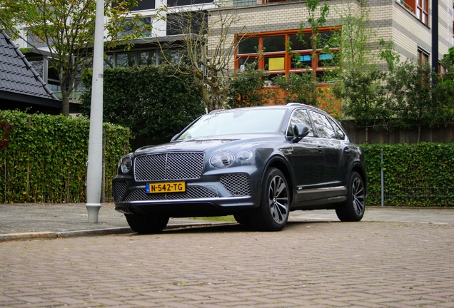 Bentley Bentayga Hybrid 2021