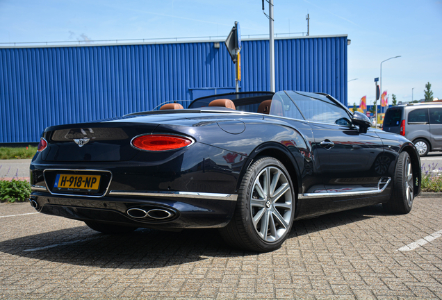 Bentley Continental GTC V8 2020