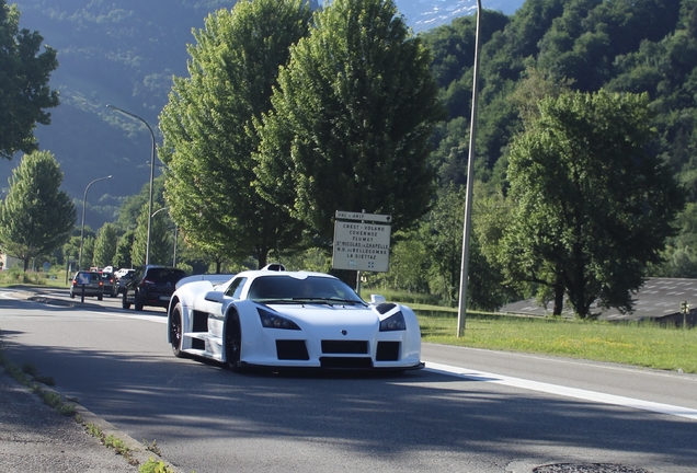 Gumpert Apollo