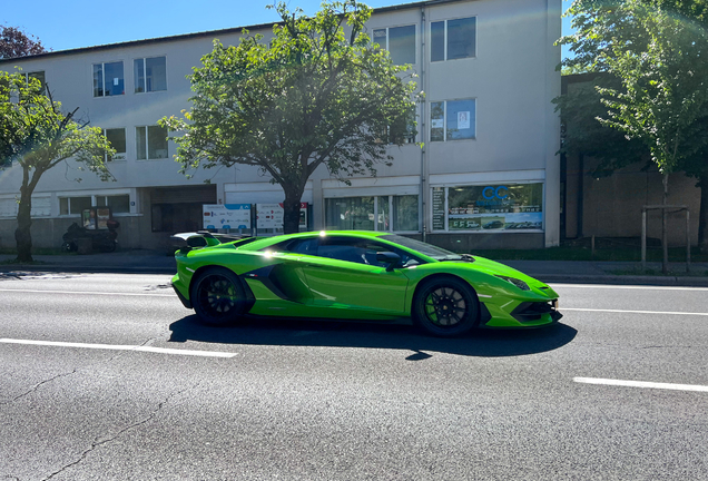 Lamborghini Aventador LP770-4 SVJ