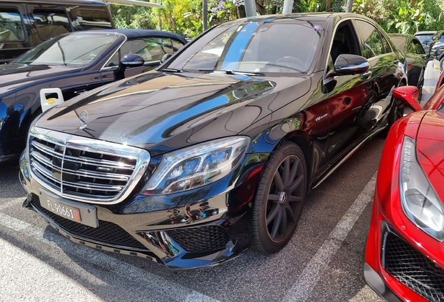 Mercedes-Benz S 65 AMG V222