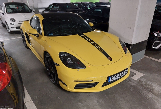 Porsche 718 Cayman S