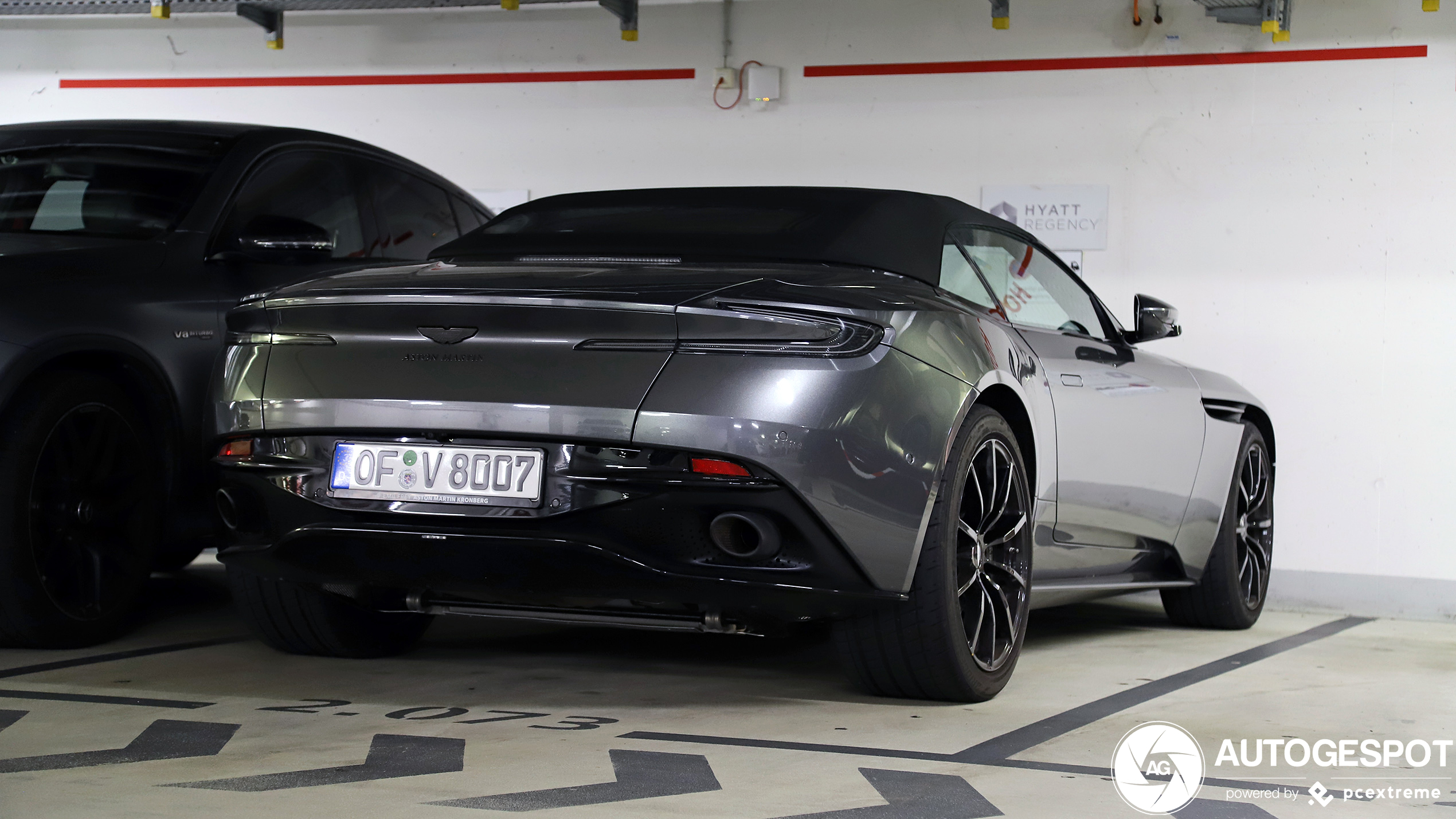 Aston Martin DB11 V8 Volante