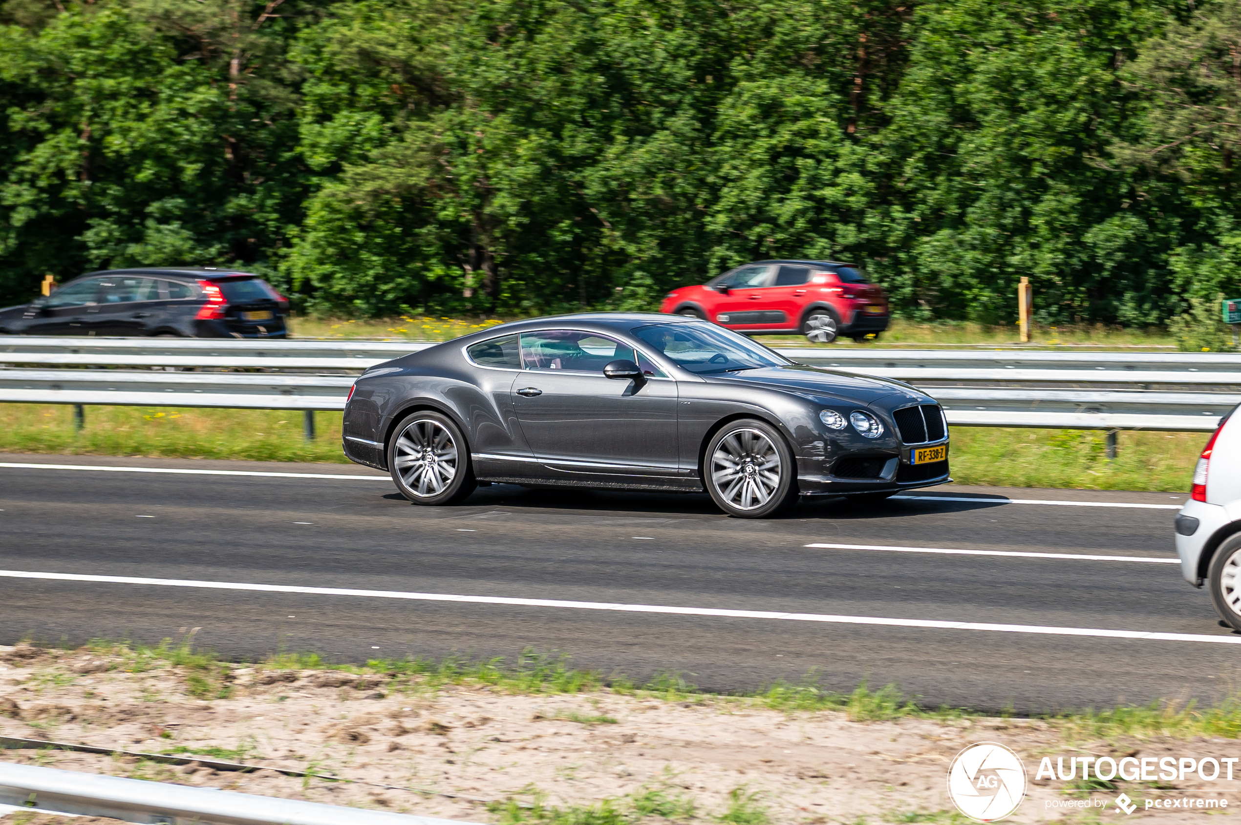 Bentley Continental GT V8 S