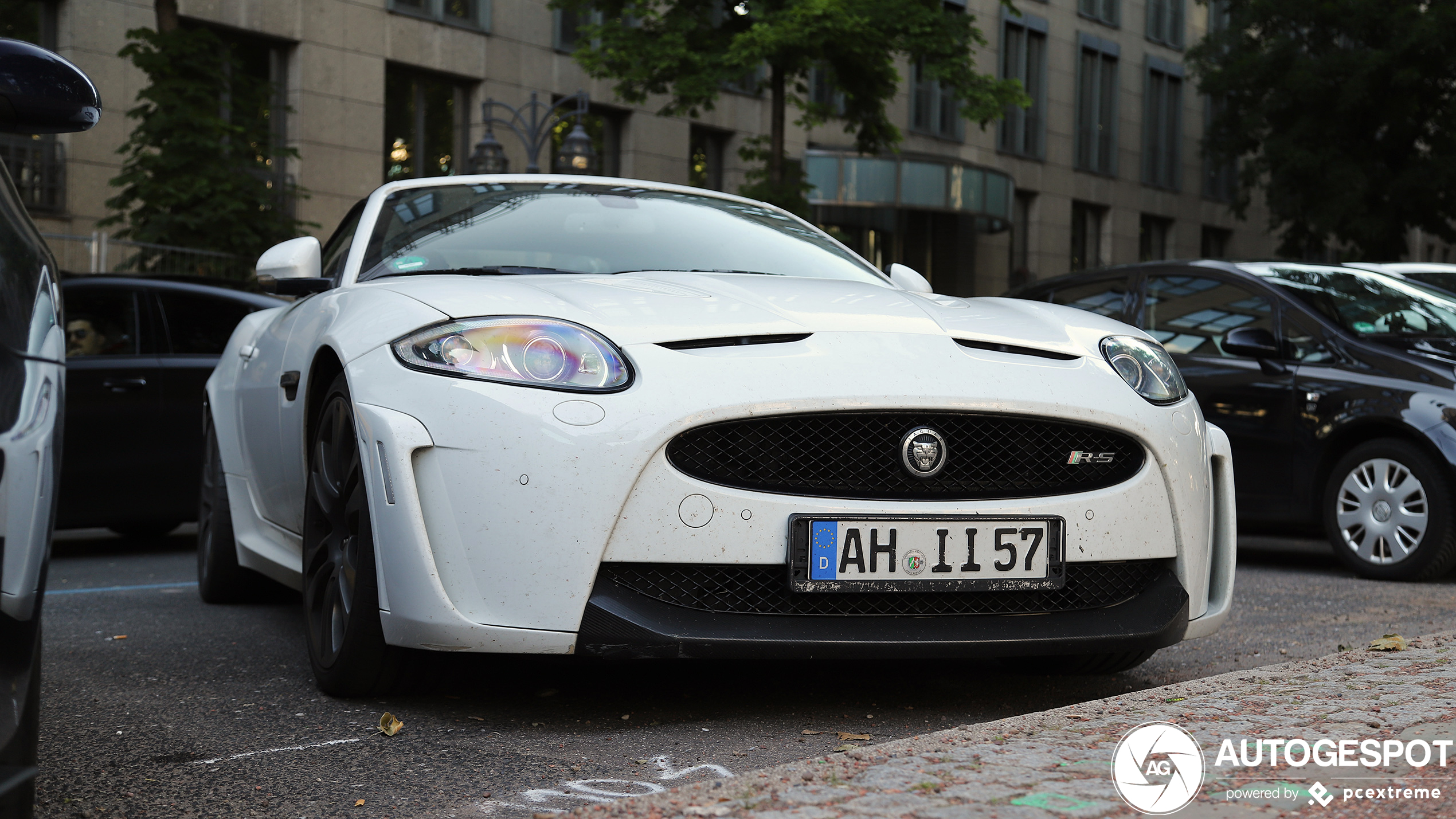 Jaguar XKR-S Convertible 2012